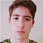 Soy una persona inquieta que desde siempre se le dieron bien las asignaturas de ciencias, pero que también presenta una cierta capacidad para las conocidas como letras, así como para enseñar a aquellos que quieran alcanzar sus metas académicas